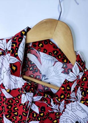 Сорочка блуза теніска в цаеточный тропічний принт прямого крою від бренду papaya 104 фото