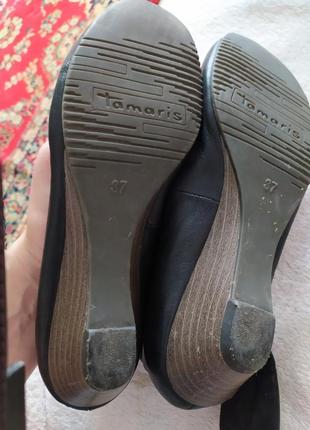 Шкіряні туфлі tamaris, 37 розміру.3 фото