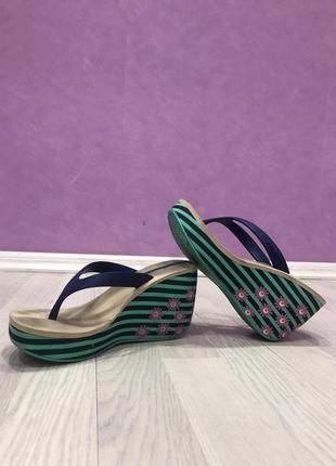 Женские босоножки/шлёпки