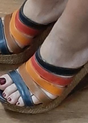 Босоніжки літні