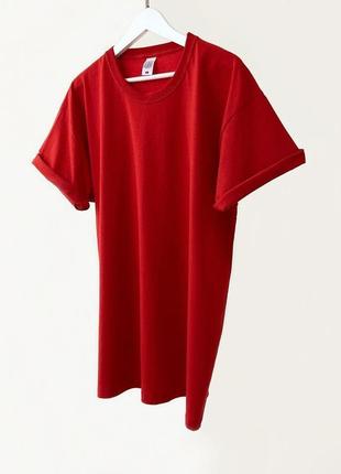 Однотонная базовая футболка свободная красная прямого кроя 100% хлопок как оверсайз унисекс однотонна базова футболка вільна прямого крою бавовна4 фото