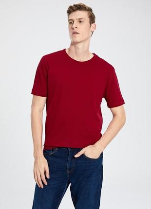 Бордовая мужская футболка lc waikiki/лс вайкики. фирменная турция