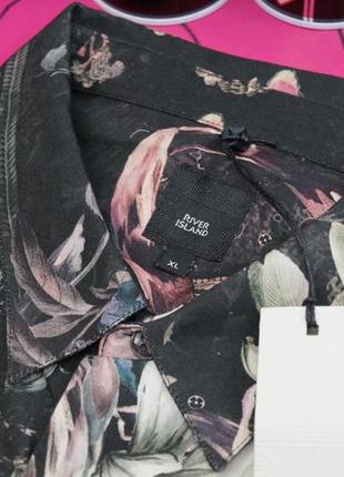 Подовжена  класична гавайка тропічний принт листя, квіти,узори,графітовий колір5 фото