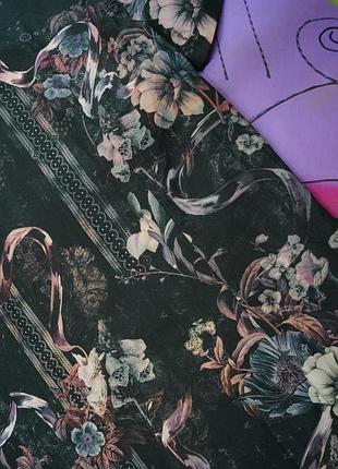 Подовжена  класична гавайка тропічний принт листя, квіти,узори,графітовий колір6 фото