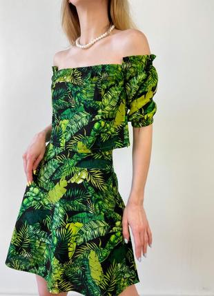 Літній костюм в тропічний принт