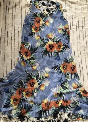 Легкое двухстороннее  платьице