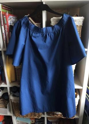 Платье с открытыми плечами и рукавами воланами синий электрик6 фото
