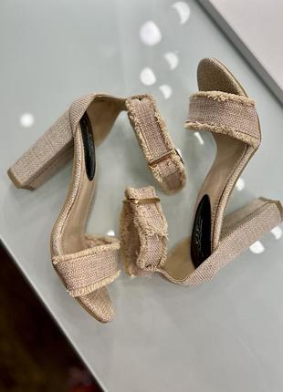 Босоножки твид