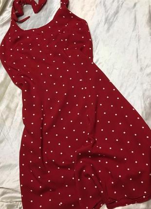 Очень красивое вишневое вискозное платье в горошек🌹♥️