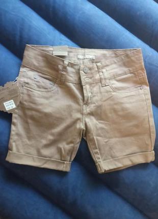 Классные шорты 30р