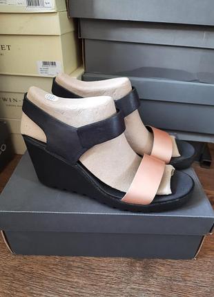 Босоножки ecco Kids ,раз 41 (10-10.5), индонезия,натуральная мягенькая кожа стелька 27.5см вся длина от к3 фото