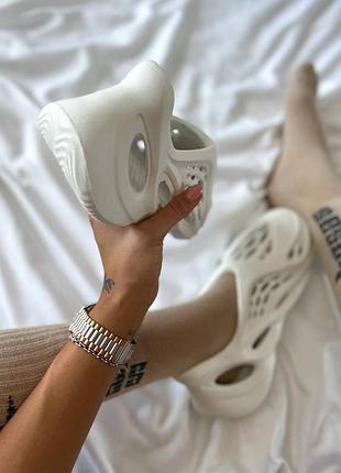 サンダル  yeezy foam reer Сандали adidas yeezy foam runner 'ararat' — купить в Украине