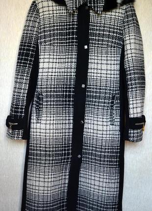 Утепленное пальто retto р. 44