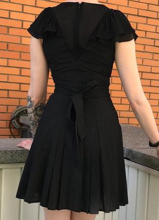 Чорна сукня з декоративною вишивкою розмір s3 фото