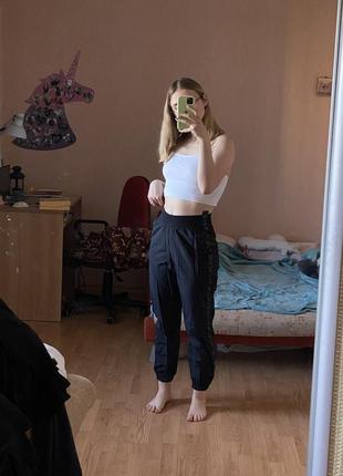 Чорні спортивні штани