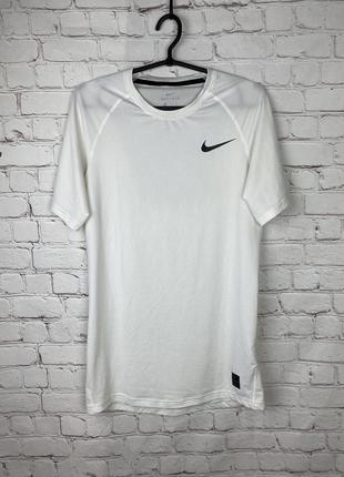 Футболка спортивная мужская белая nike names pro