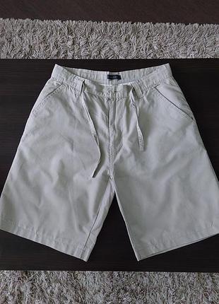 Лляні жіночі шорти