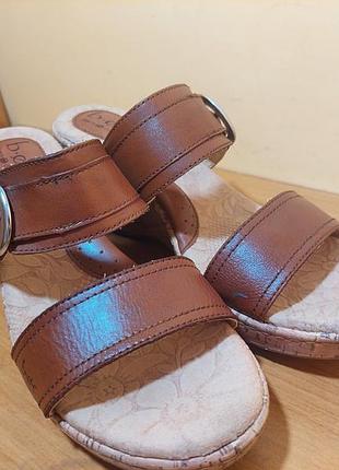 Шкіряні жіночі шльопанці born concept