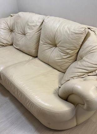Шкіряний диван італійського виробництва б/у