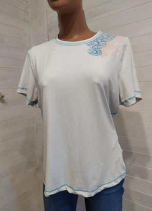 Футболка спортивного стилю для роботи,будинку