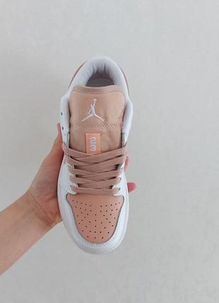 Nike air jordan 1 low tan white новинка трендові кросівки найк джордан низькі персикові білі женские персиковые белые низкие кроссовки8 фото