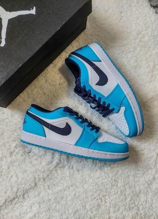 Nike air jordan retro 1 low blue white black трендові блакитні яскраві кросівки найк джордан низькі блакитні яскраві брендові кросівки