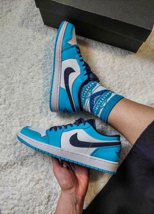 Nike air jordan retro 1 low blue white black трендові блакитні яскраві кросівки найк джордан низкие голубые яркие брендовые кроссовки