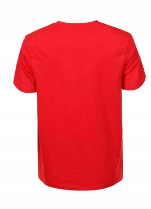 Мужская однотонная красная базовая футболка2 фото