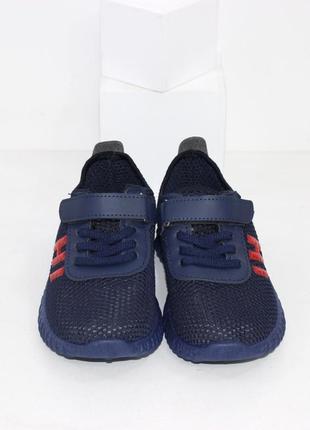 Кросівки текстильні літні для хлопчика в синьому кольорі.3 фото