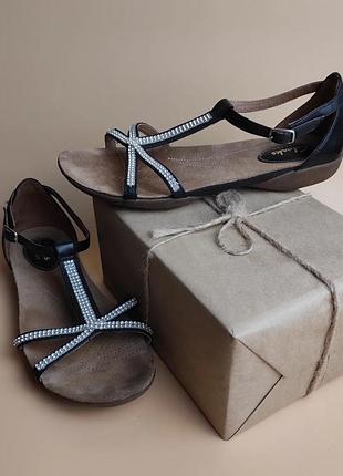 Босоніжки clarks р. 38 довжина устілки 24 див.