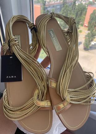 Стильные летние босоножки zara 40p