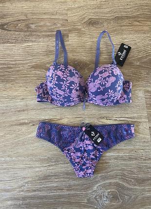 Шикарний, комплект нижньої білизни