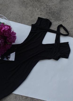 Чёрное облегающее платье с чокером4 фото