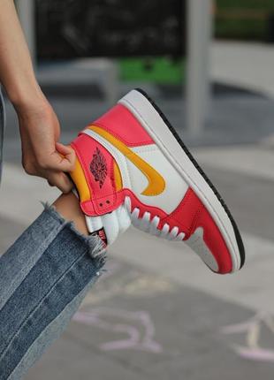 Женские высокие кожаные кроссовки nike air jordan 1 retro high og light fusion red#найк2 фото