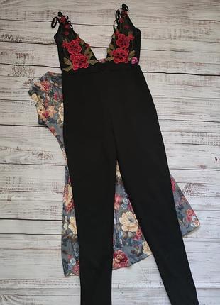 Женский комбинезон - ромпер с открытым декольте