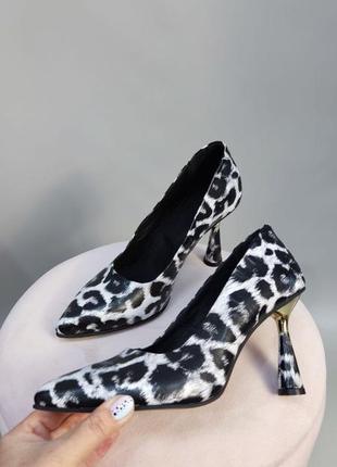 Эксклюзивные туфли лодочки итальянская кожа леопард