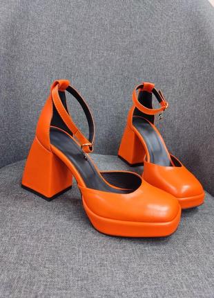Эксклюзивные туфли из натуральной итальянской кожи оранжевые на каблуке2 фото