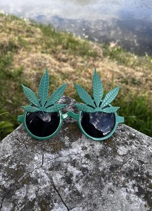 Очки канабис, конопля, с приколом