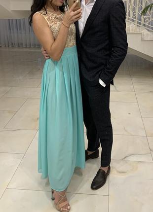 Вечернее платье