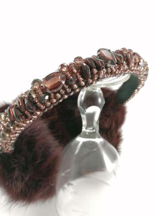 Меховые наушники с хрустальными бусинами корона зимние наушники натуральный мех стиль дольче  габбана вишневые6 фото