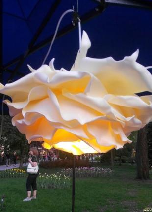 Люстра троянда світильник квітка з матеріалу ізолон ручна робота3 фото