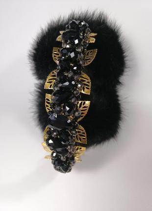 Меховые наушники с хрустальными бусинами корона стиль дольче  габбана черные с золотом9 фото