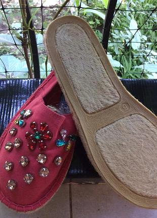 Нові еспадрільї розшиті камінням