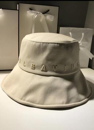 Крутезної якості панама з широким полем панамка