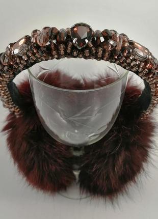Меховые наушники с хрустальными бусинами корона зимние наушники натуральный мех стиль дольче  габбана вишневые2 фото
