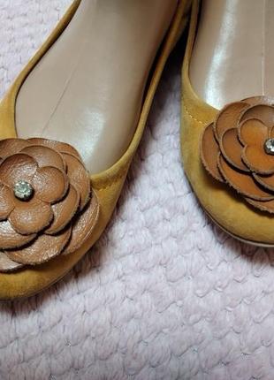 Натуральные замшевые туфли