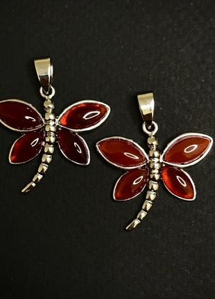 Кулон/підвіска бабка з сердоліком