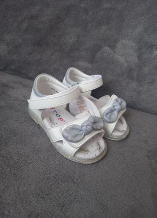 Босоніжки босоножки сандалі