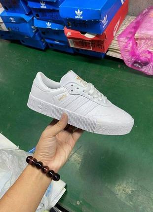 Кроссовки adidas samba white