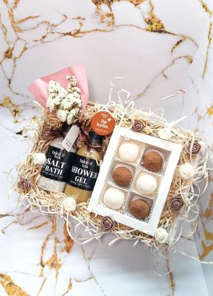 Подарунковий набір/бокс для дівчини, жінки, подруги на день народження